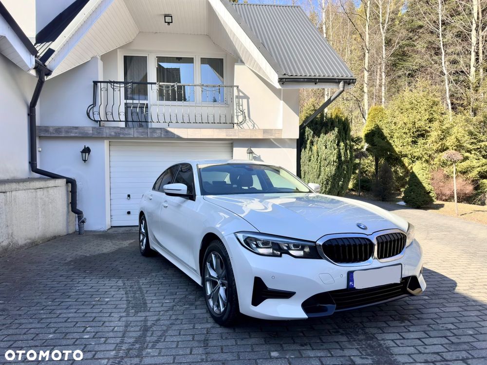BMW Seria 3 318d Sport Line - 2
