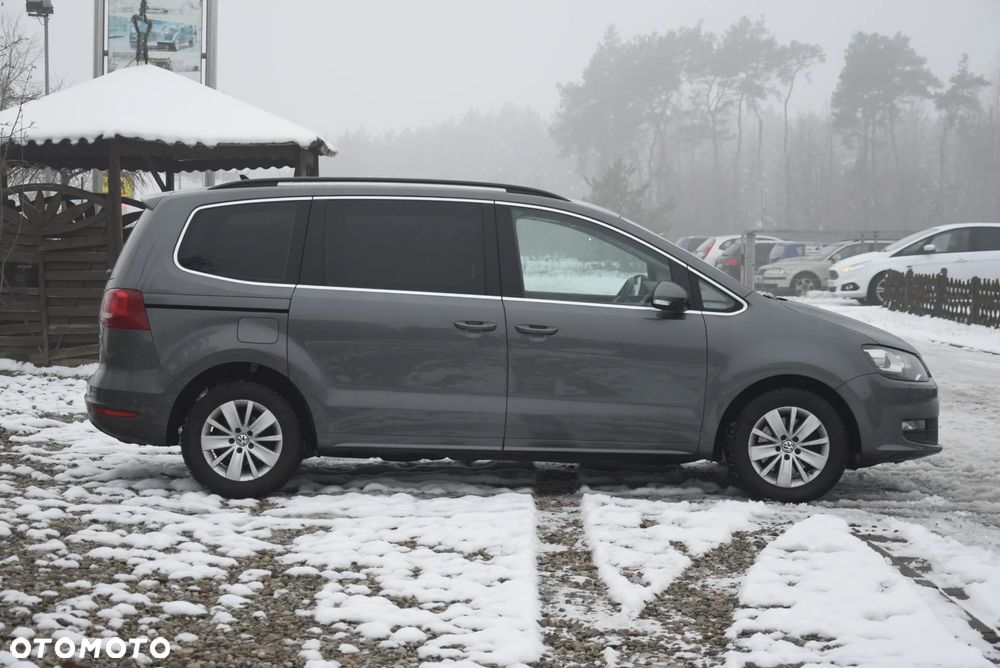 Volkswagen Sharan 2.0 TDI Highline DSG - 24