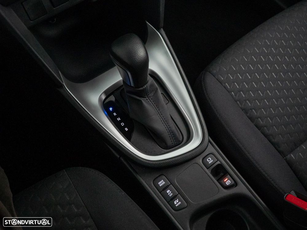 Toyota Yaris Cross 1.5 HDF Comfort Plus - 23