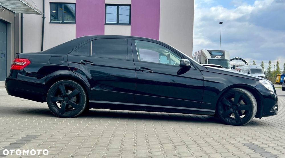 Mercedes-Benz Klasa E 250 CDI 4-Matic BlueEff Avantgarde - 6