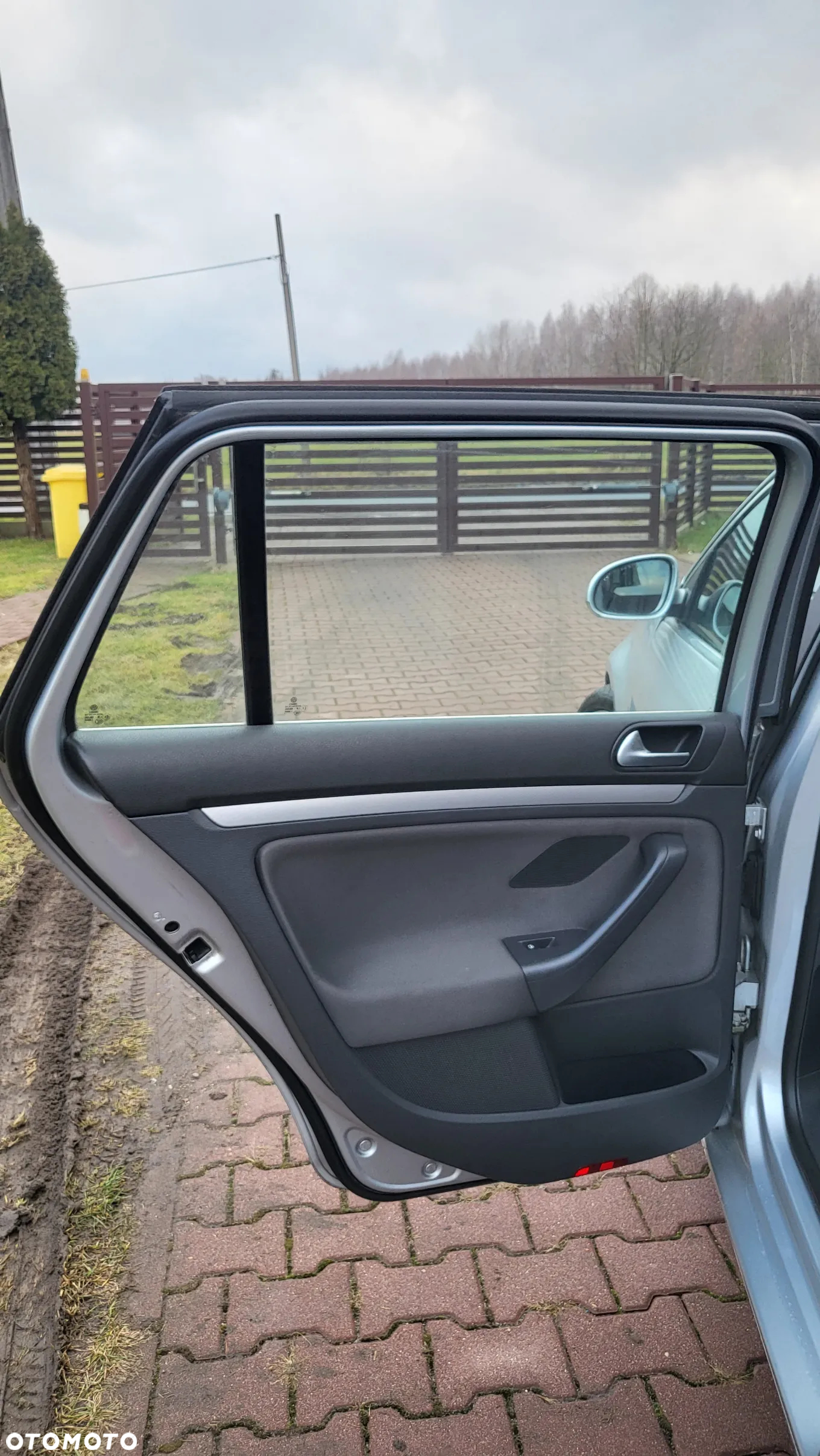 Volkswagen Golf 1.9 TDI Sportline - 19