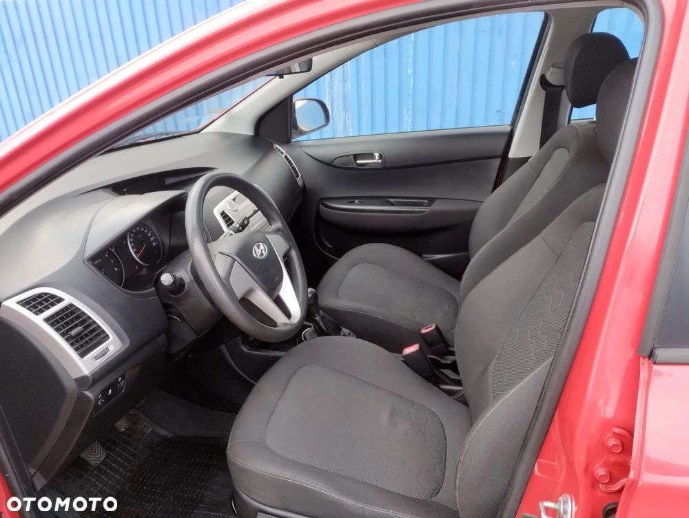 Hyundai i20 1.2 Classic + - 17