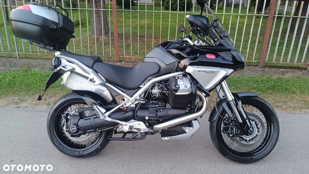 Moto Guzzi Stelvio - 11