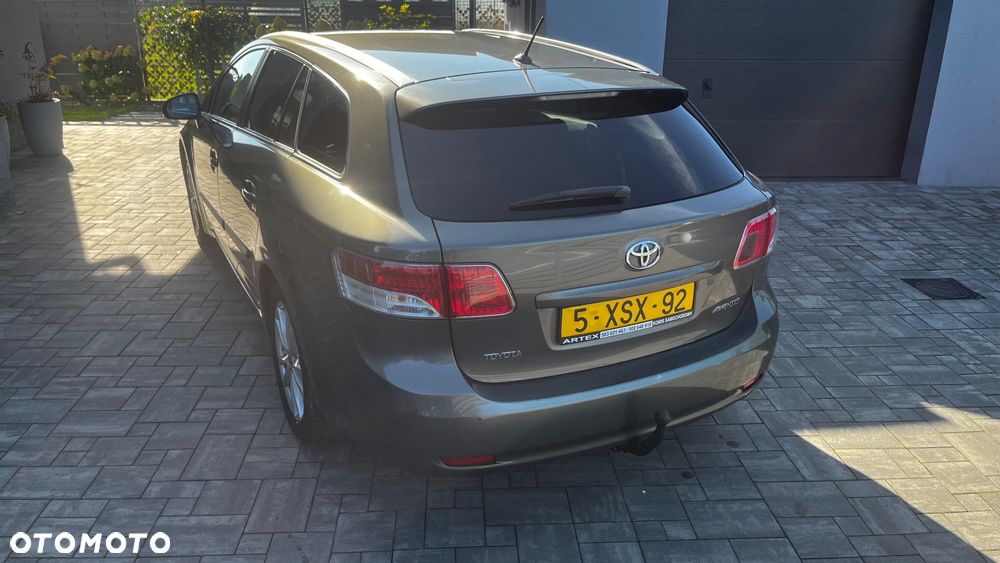 Toyota Avensis 1.8 Business Edition - 5