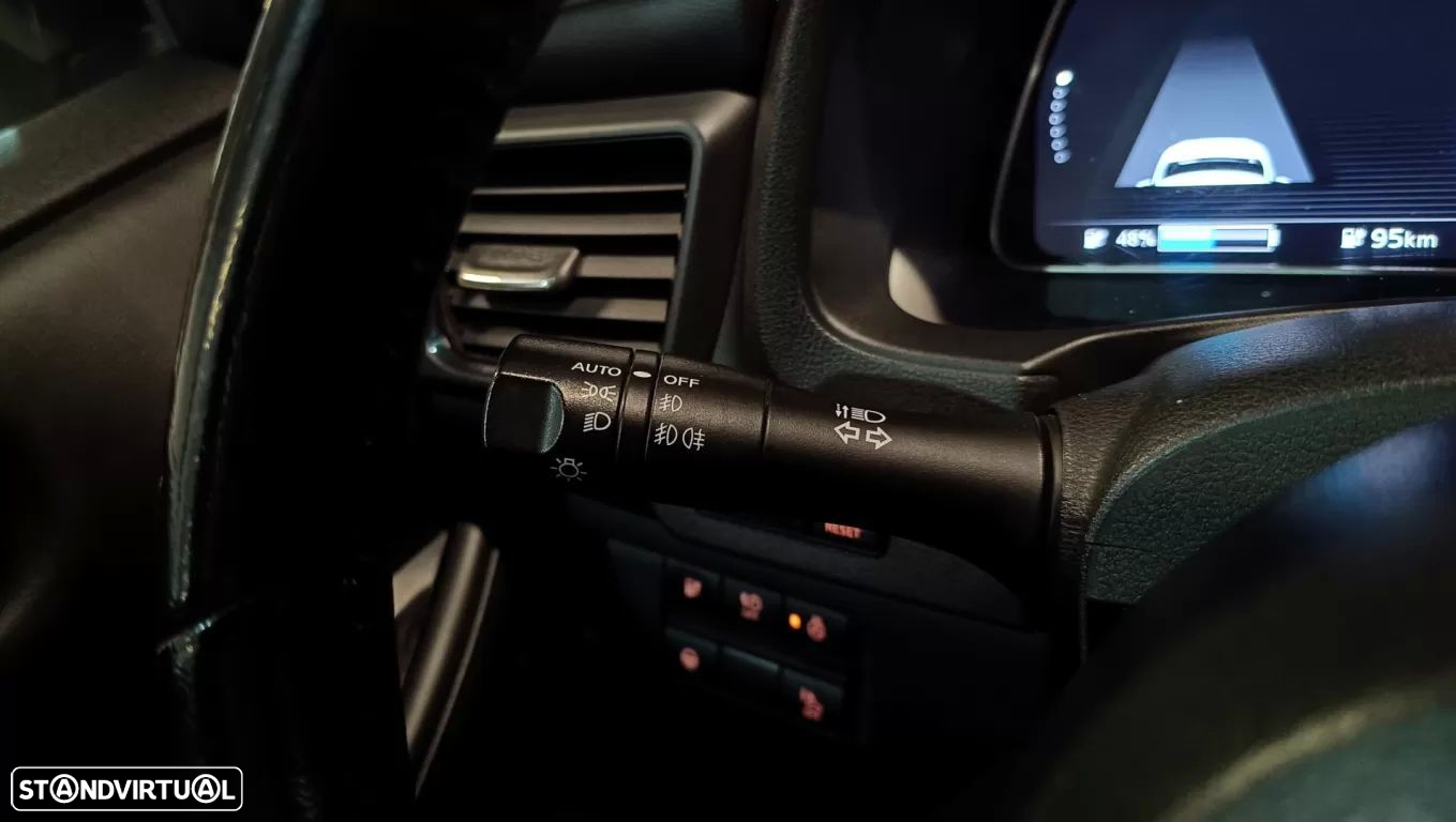 Nissan Leaf N-Connecta Full Led - 27