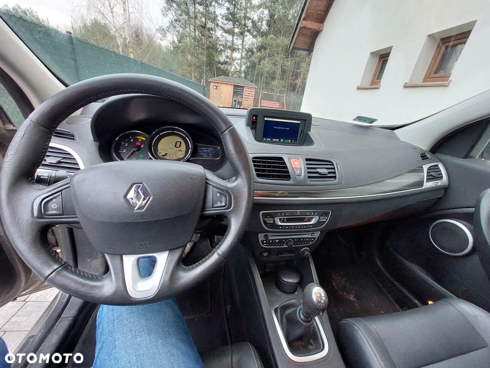 Renault Megane 1.9 dCi Privilege Euro5 - 10