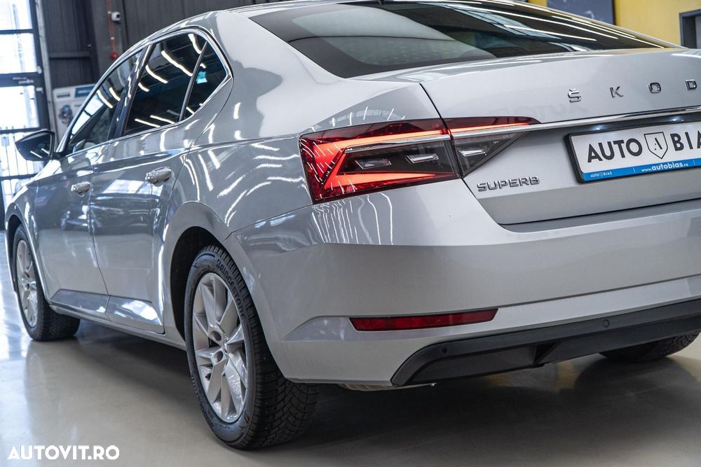 Skoda Superb 2.0 TDI DSG Style - 32