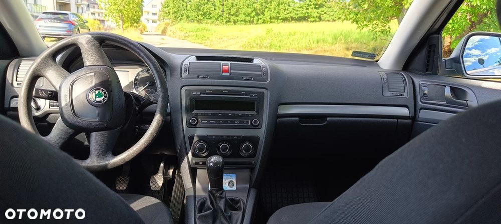 Skoda Octavia 1.6 Tour Classic - 11