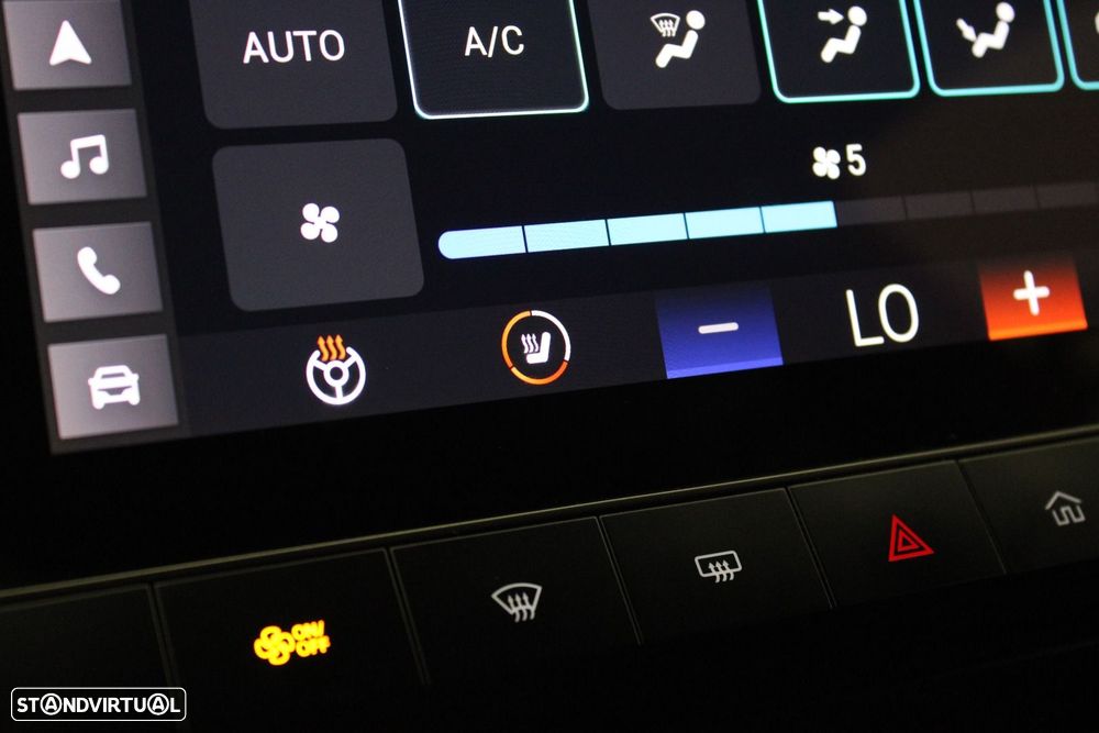 MG MG4 64 kWh Luxury - 22
