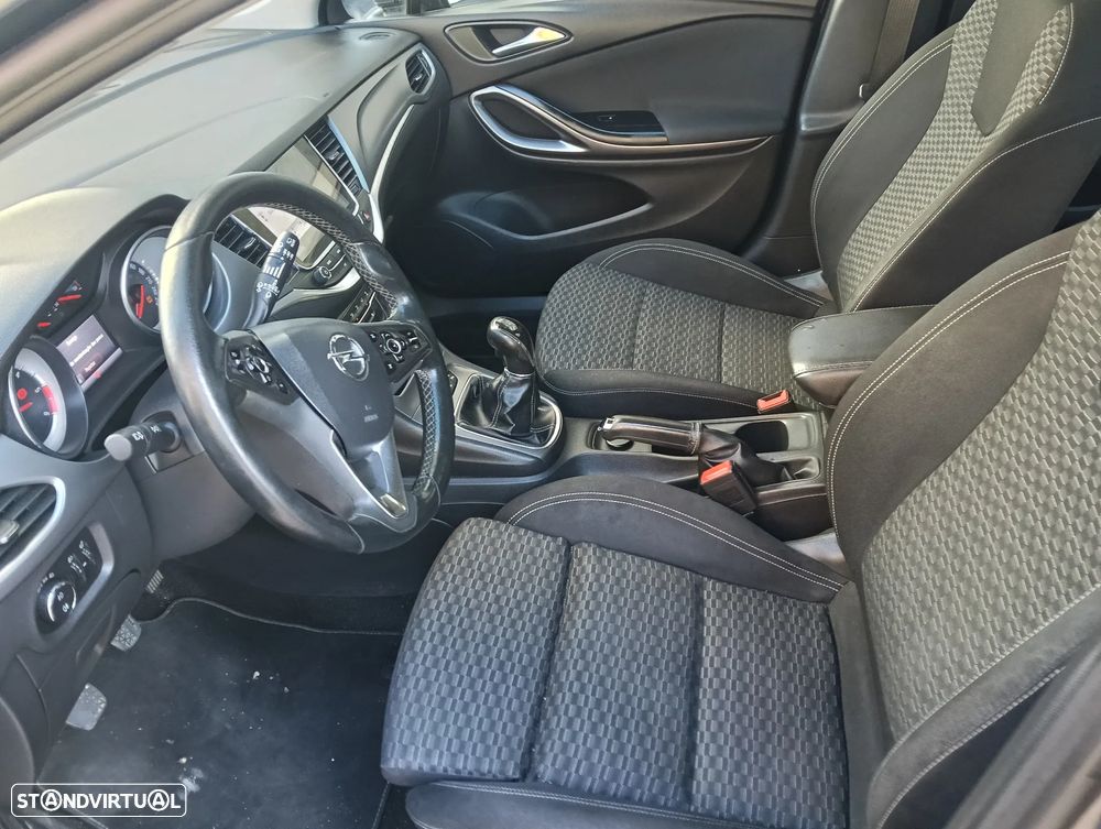 Opel Astra 1.6 CDTI Cosmo S/S J18 - 12