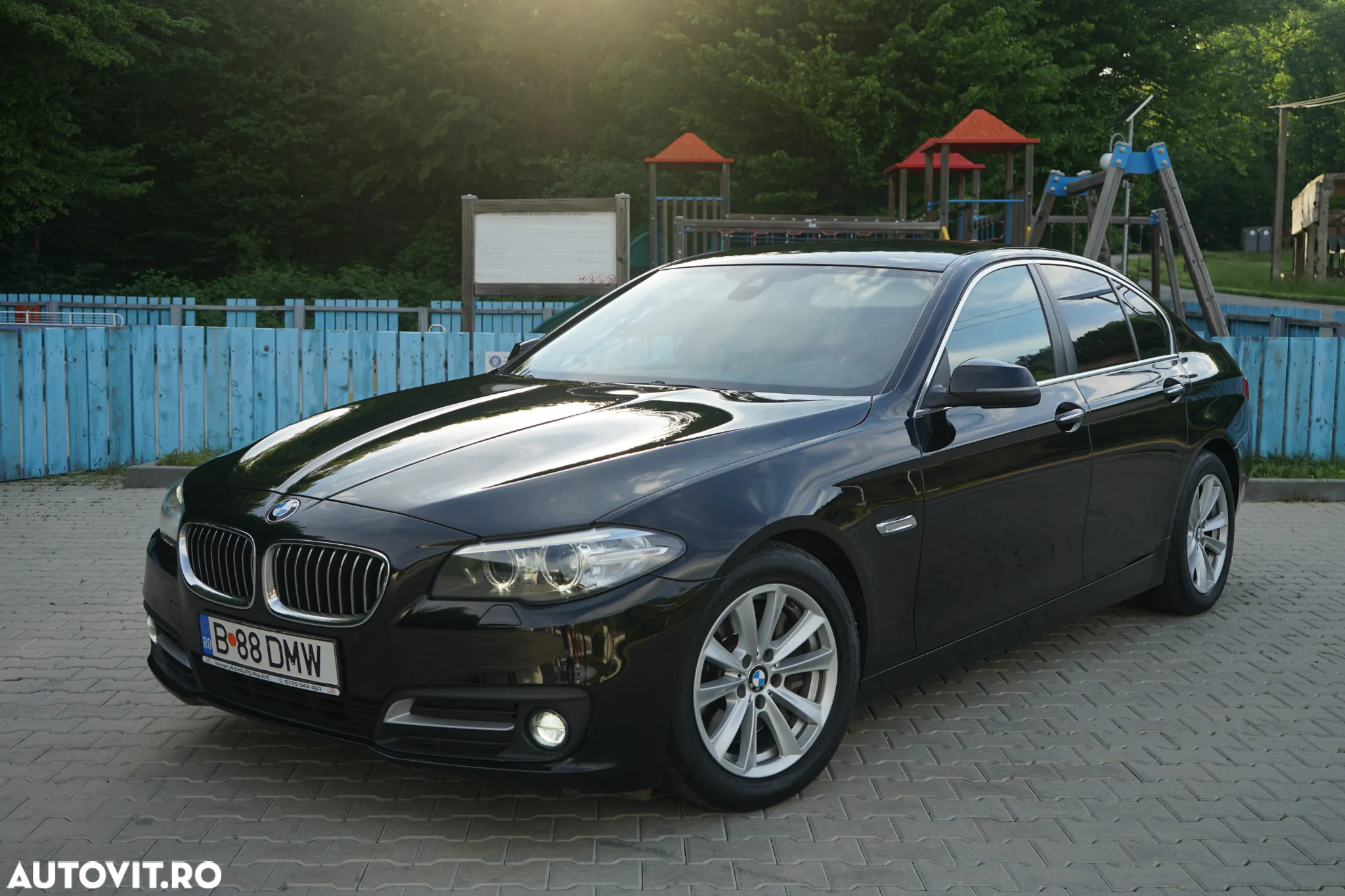 BMW Seria 5 520d EfficientDynamics Edition AT - 2