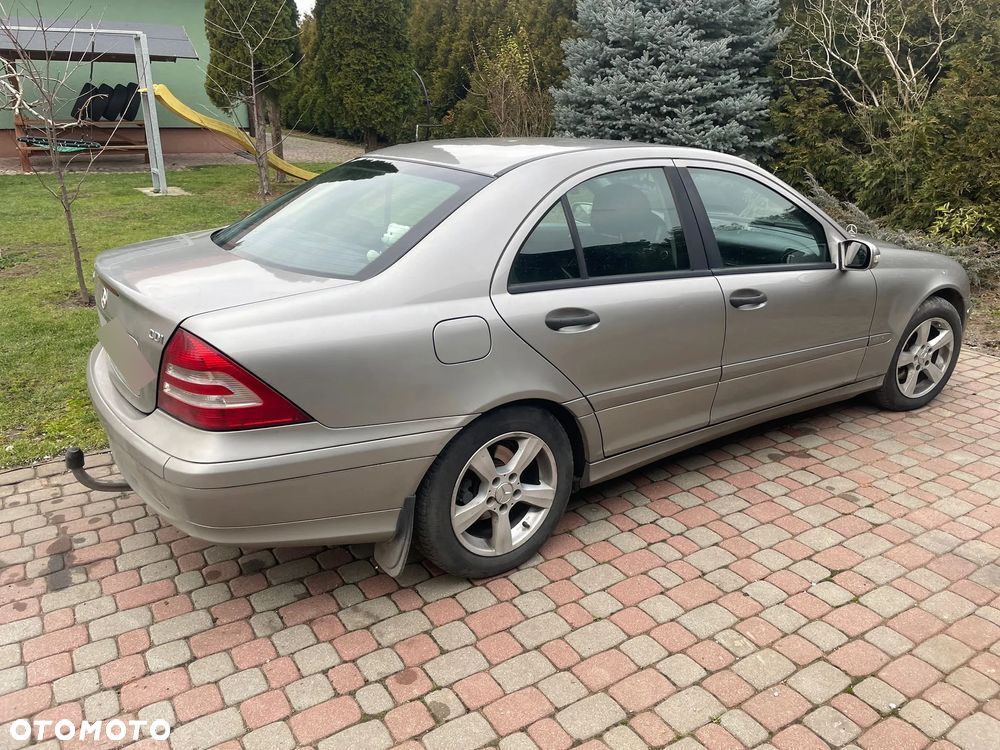 Mercedes-Benz Klasa C 200 CDI Elegance - 1