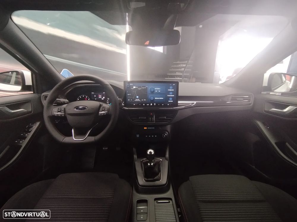 Ford Focus 1.0 EcoBoost MHEV ST-Line - 16
