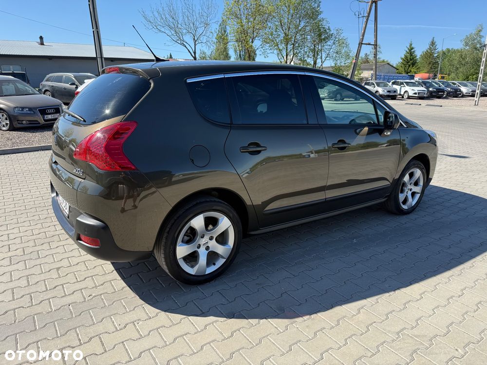 Peugeot 3008 120 VTi Style - 11