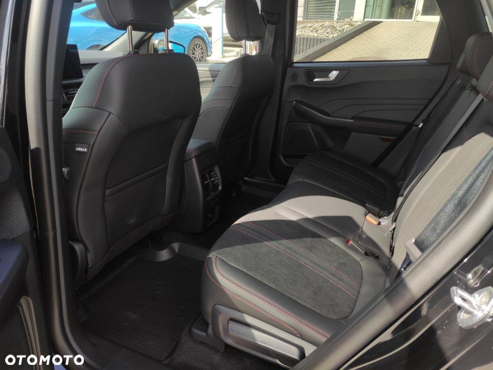 Ford Kuga - 10