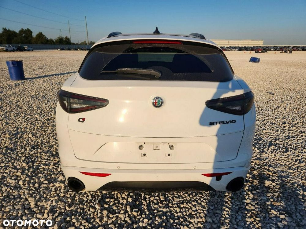 Alfa Romeo Stelvio 2.0 Turbo TI Q4 - 6