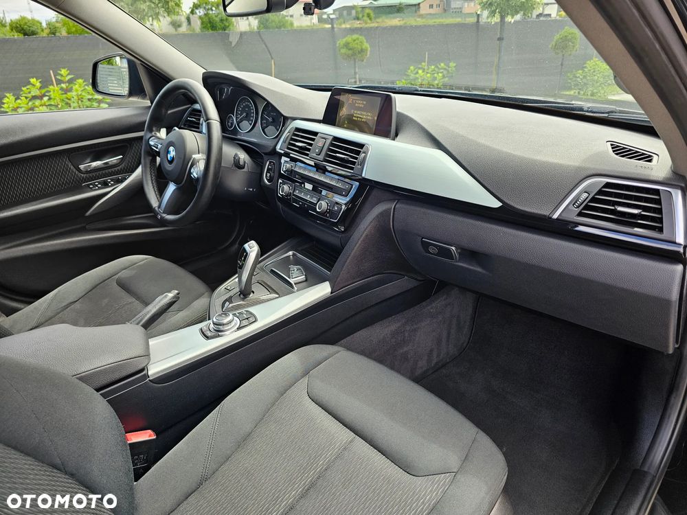 BMW Seria 3 320d Efficient Dynamics Edition Blue Perf Luxury Line - 39