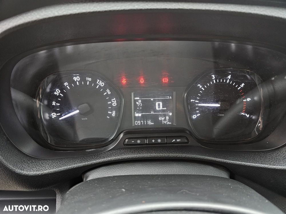 Toyota Proace 1.5 D-4D 120CP 8+1 L2H1 Base+ - 16