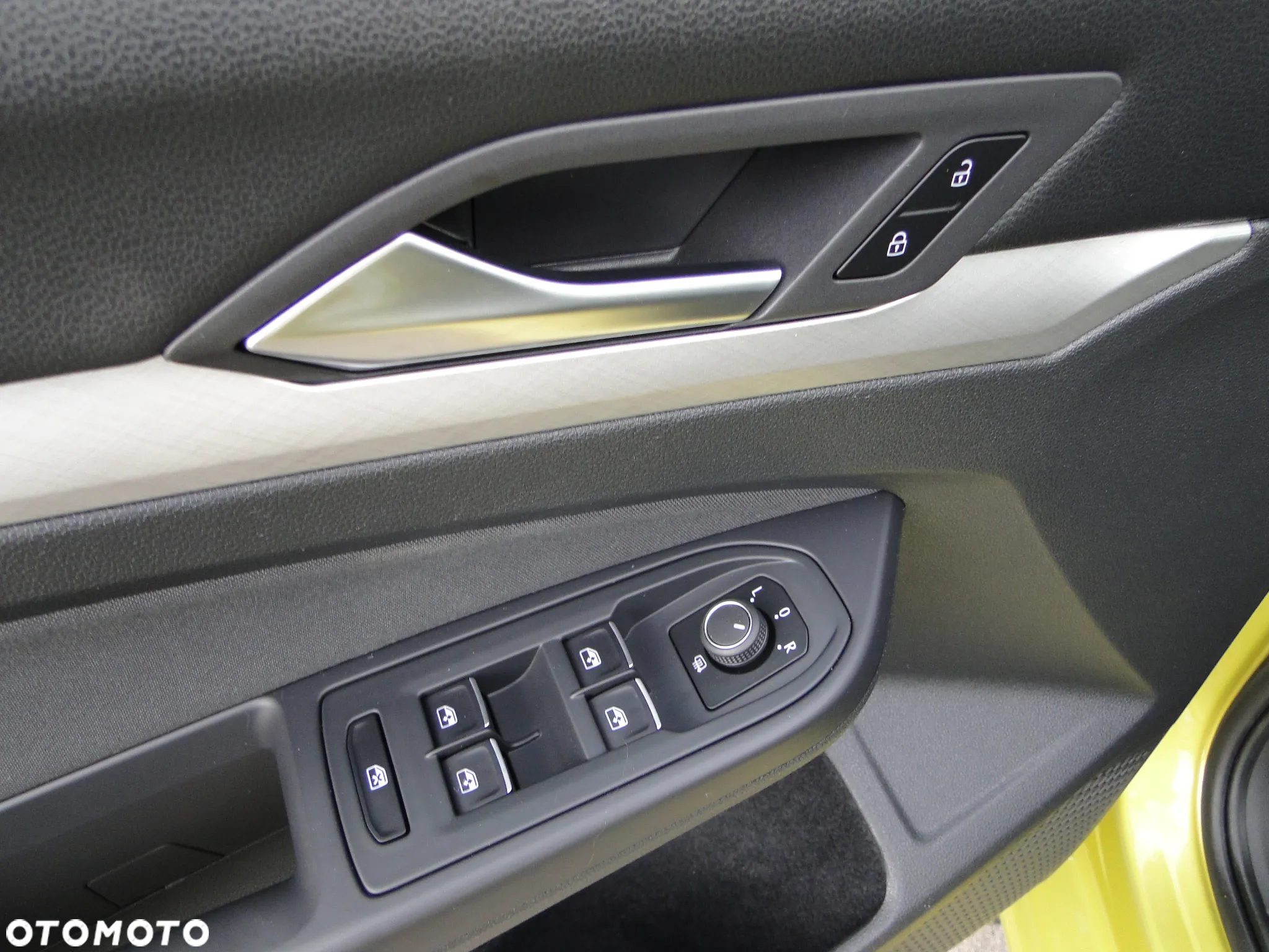 Volkswagen Golf VIII 1.5 TSI EVO Life - 11