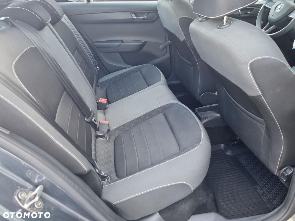 Skoda Fabia 1.0 TSI Ambition - 14