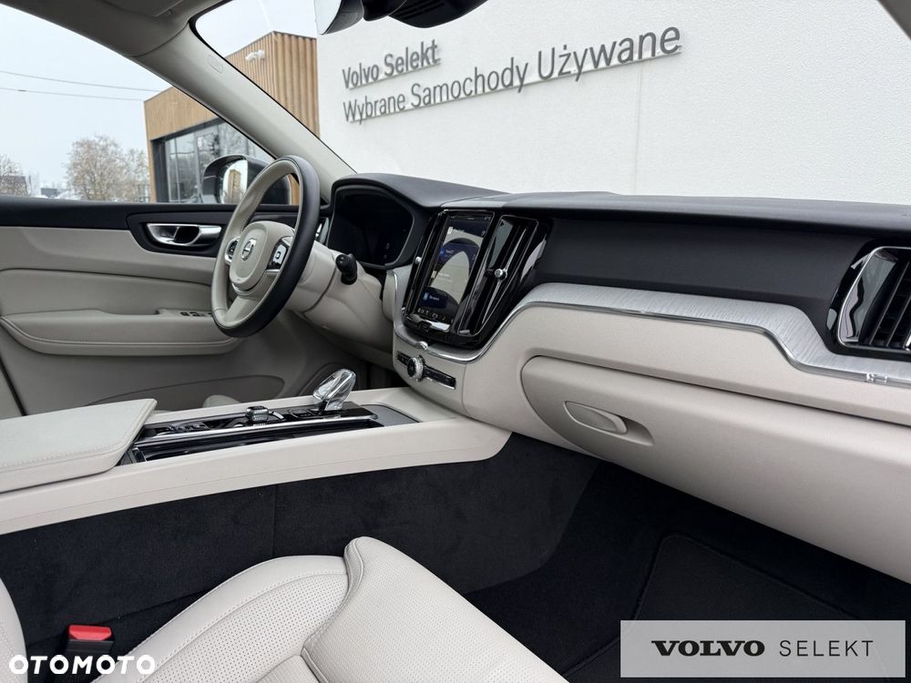 Volvo XC 60 - 33