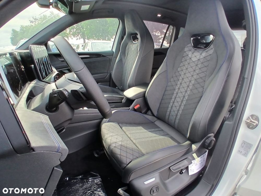 Volkswagen Tiguan - 12