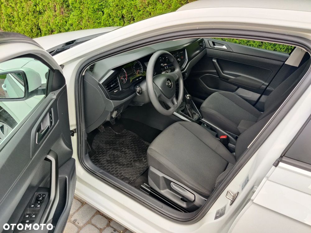 Volkswagen Polo - 18