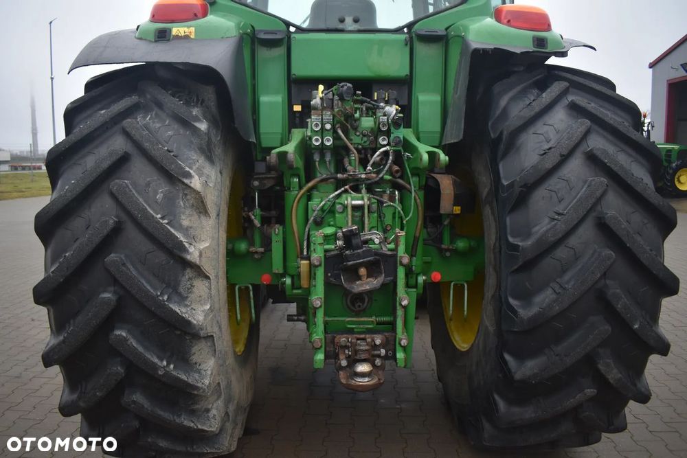 John Deere 7430 - 17