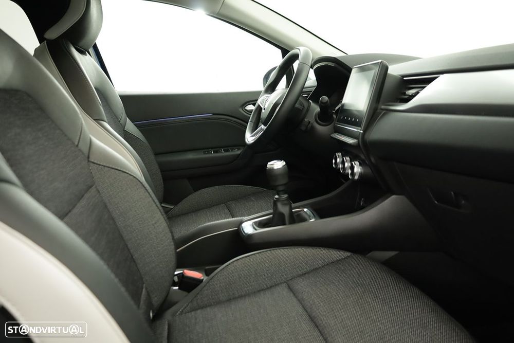 Renault Captur 1.0 TCe Techno Bi-Fuel - 23