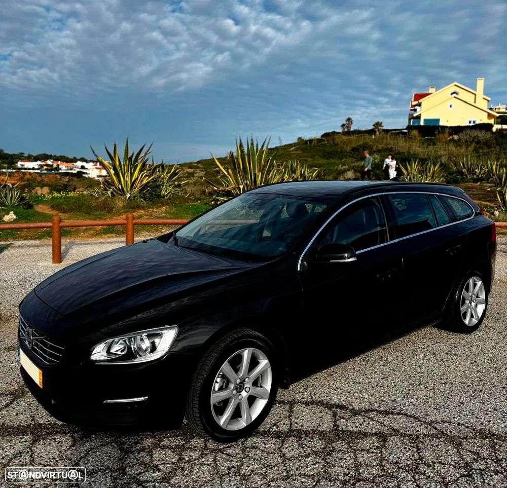Volvo V60 2.0 D4 Momentum - 4