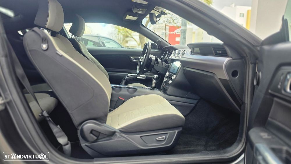 Ford Mustang 2.3i EcoBoost Aut. - 20