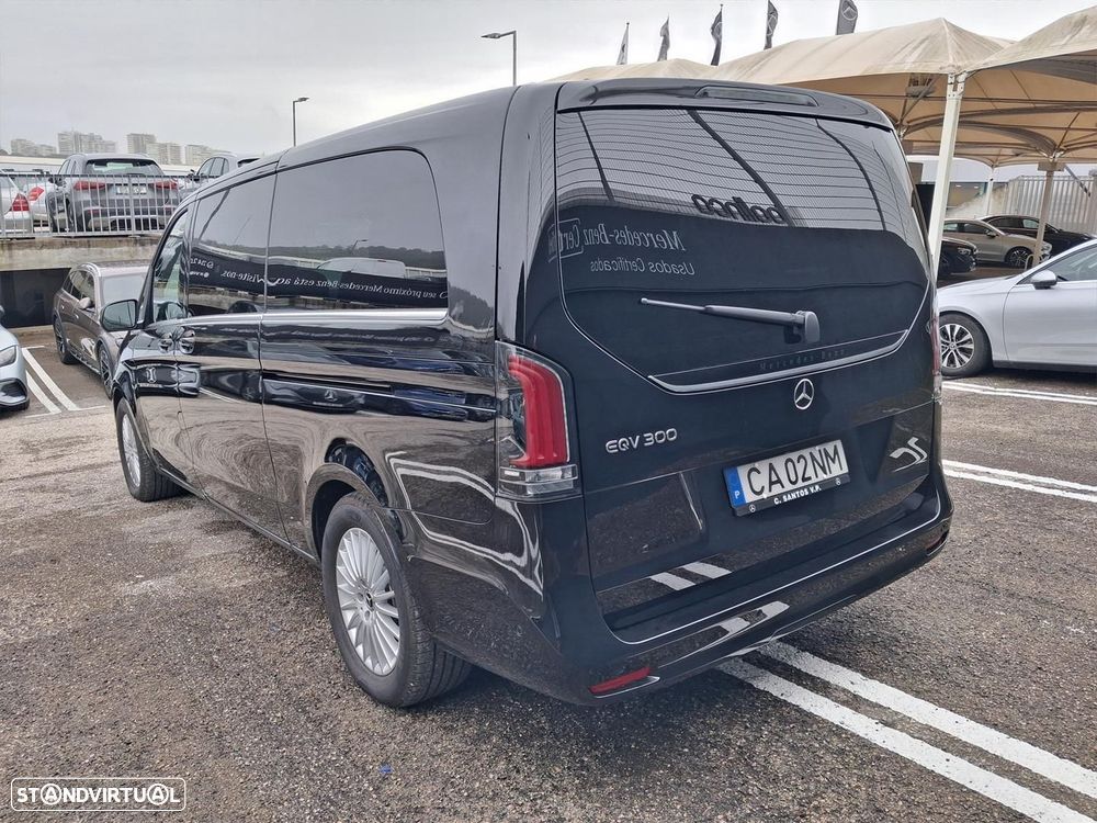 Mercedes-Benz eqv - 8