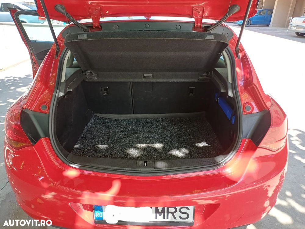OPEL Astra 2011 — imagine 4