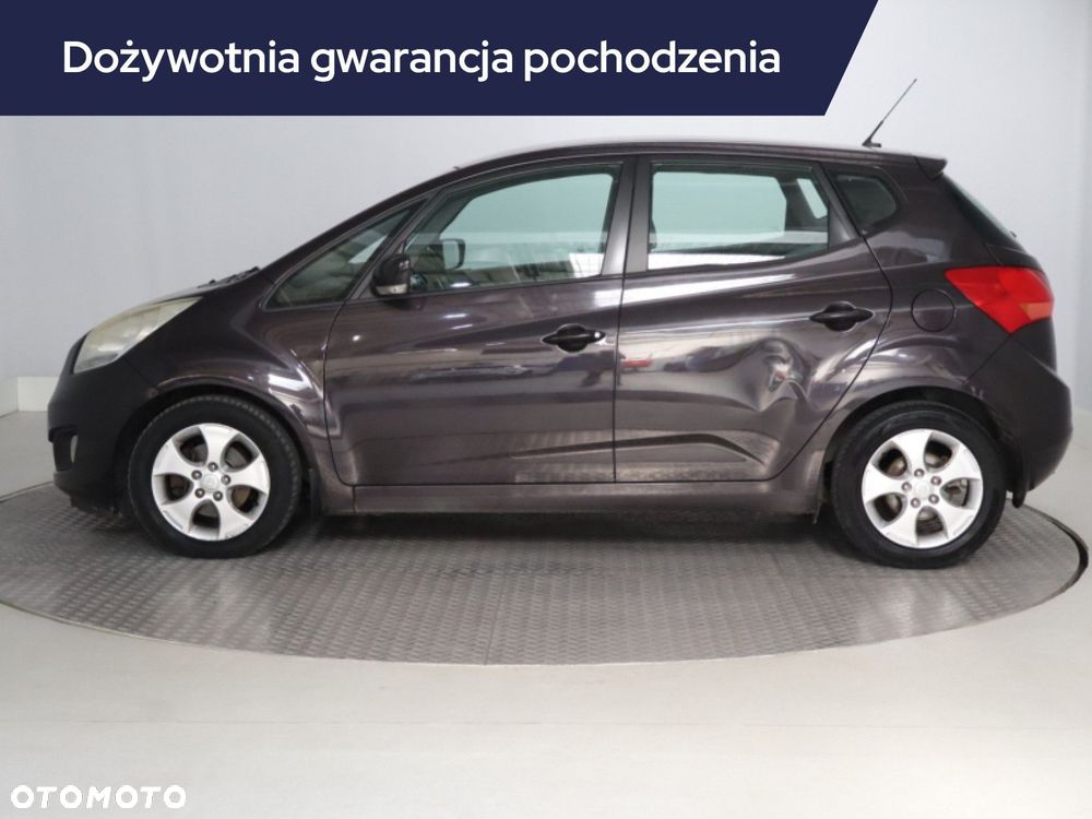 Kia Venga - 4
