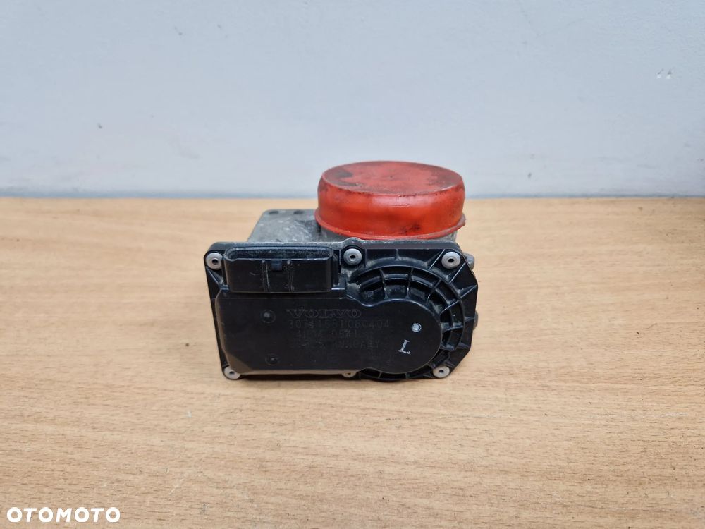 PRZEPUSTNICA  VOLVO S80 I V70 II S60 I 2.4B 30711551 - 1