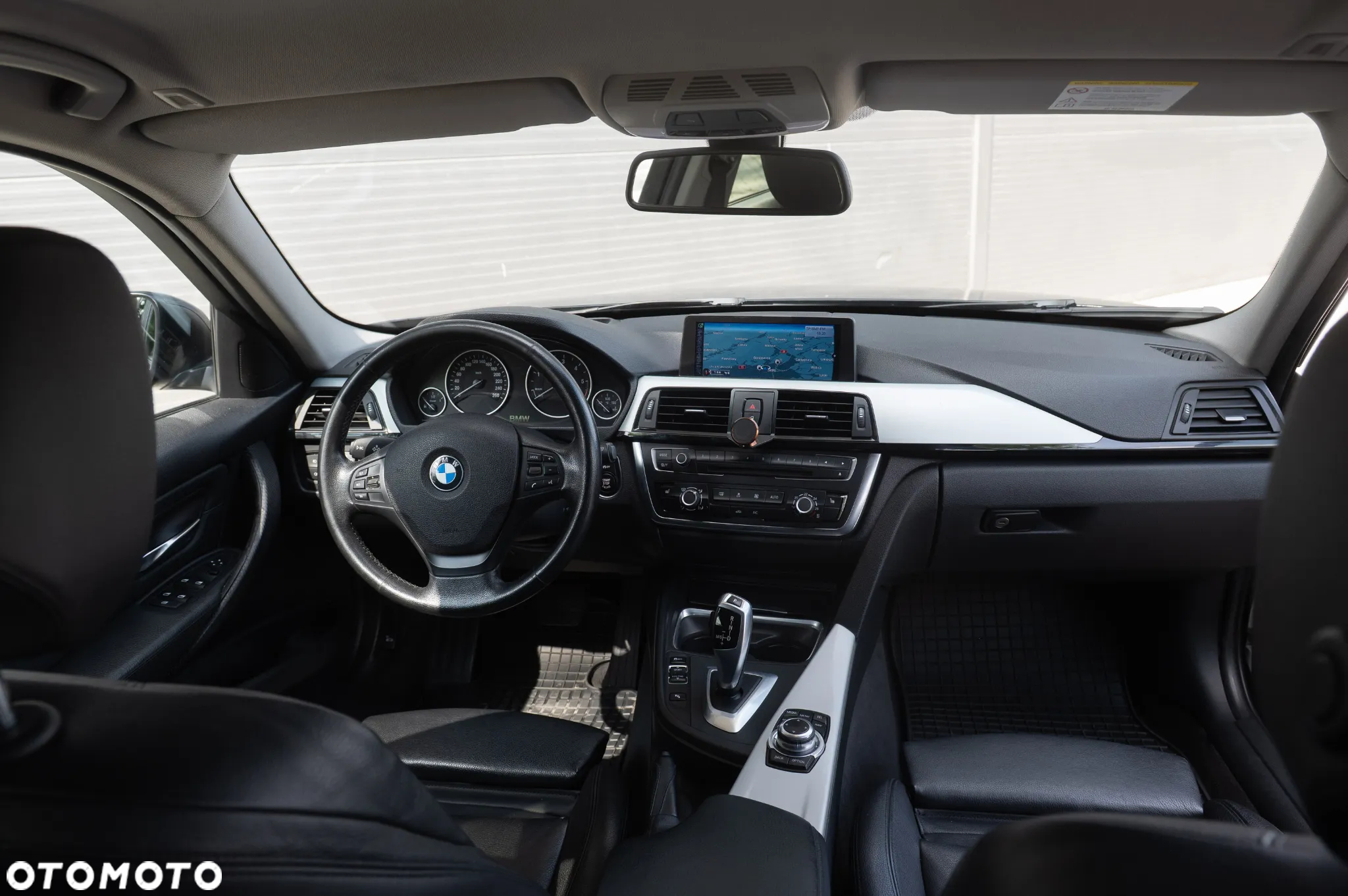 BMW Seria 3 - 17