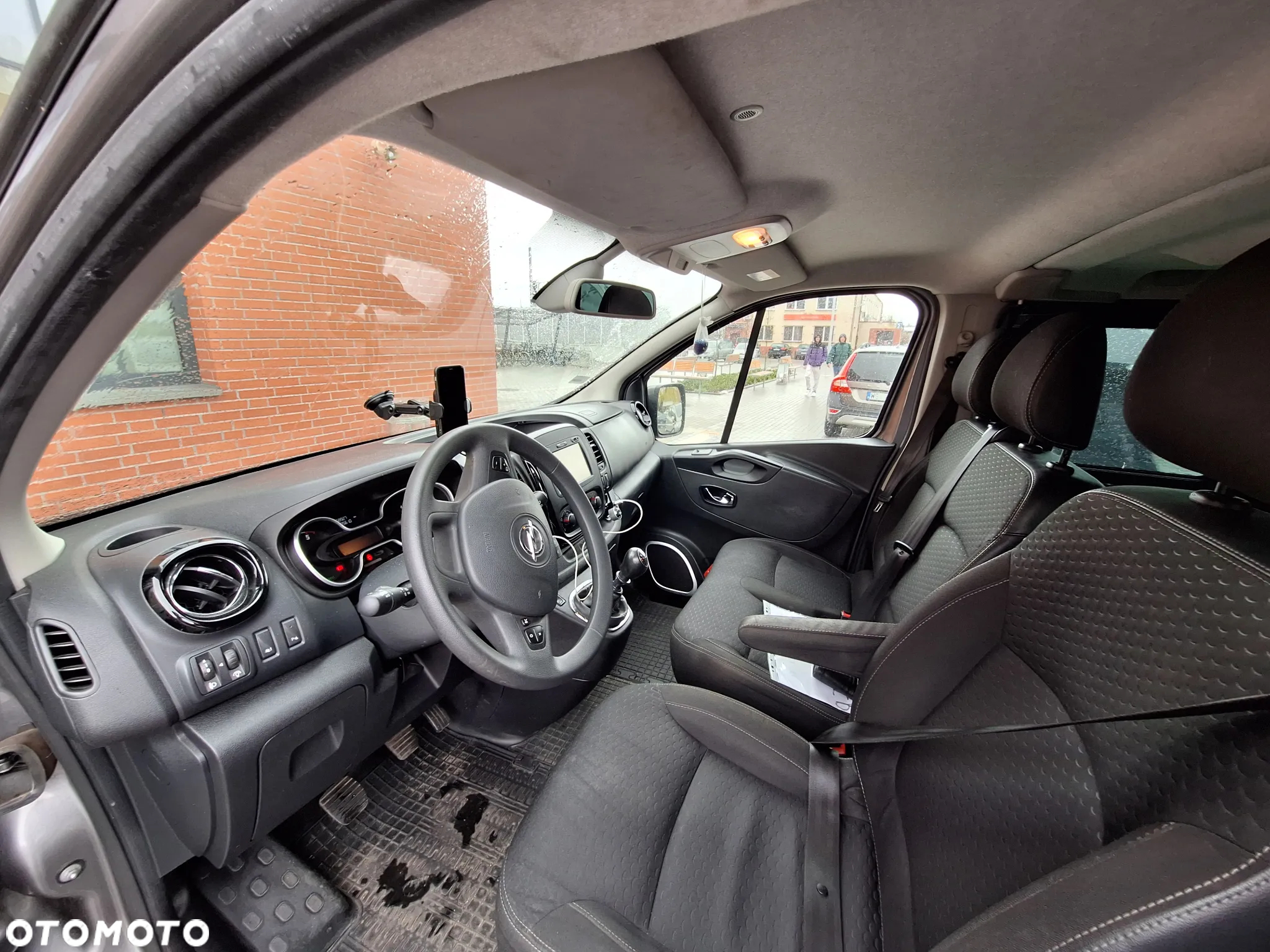Opel Vivaro - 4