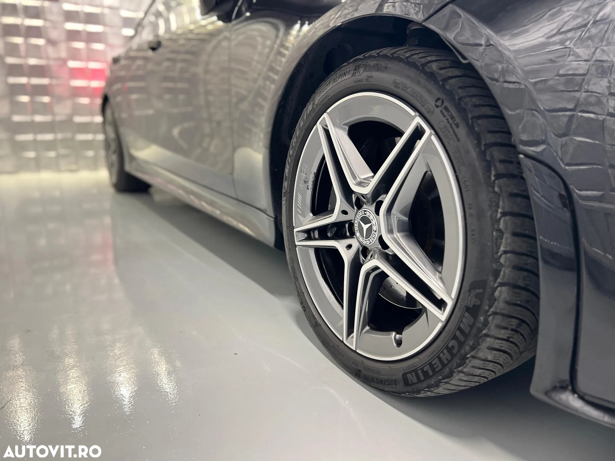 Mercedes-Benz CLS 450 4MATIC Aut - 8