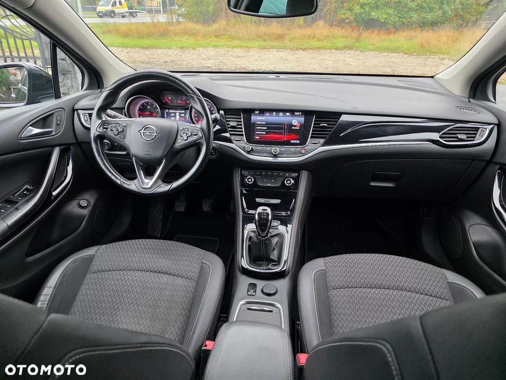 Opel Astra 1.4 Turbo Innovation - 11