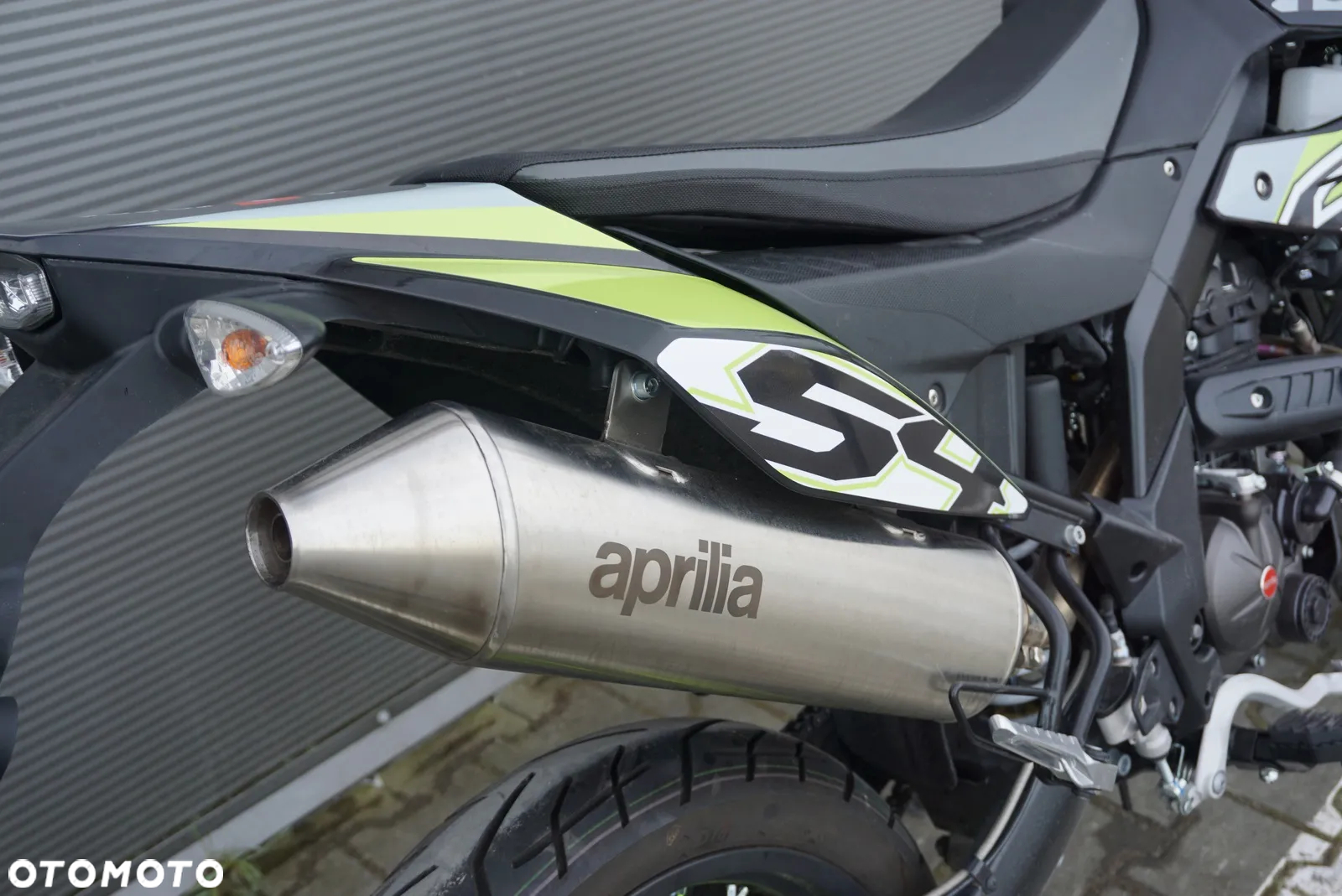 Aprilia SX - 11