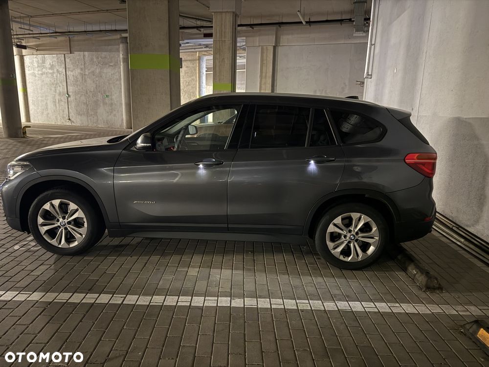 BMW X1 xDrive20d - 36