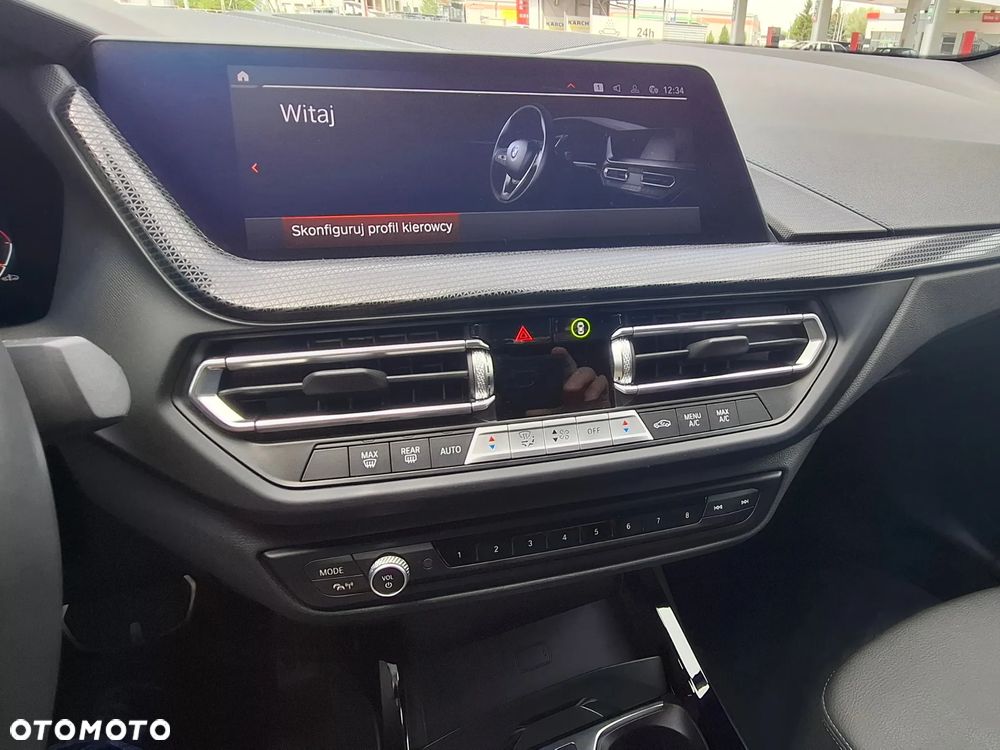 BMW Seria 2 220i M Sport - 24