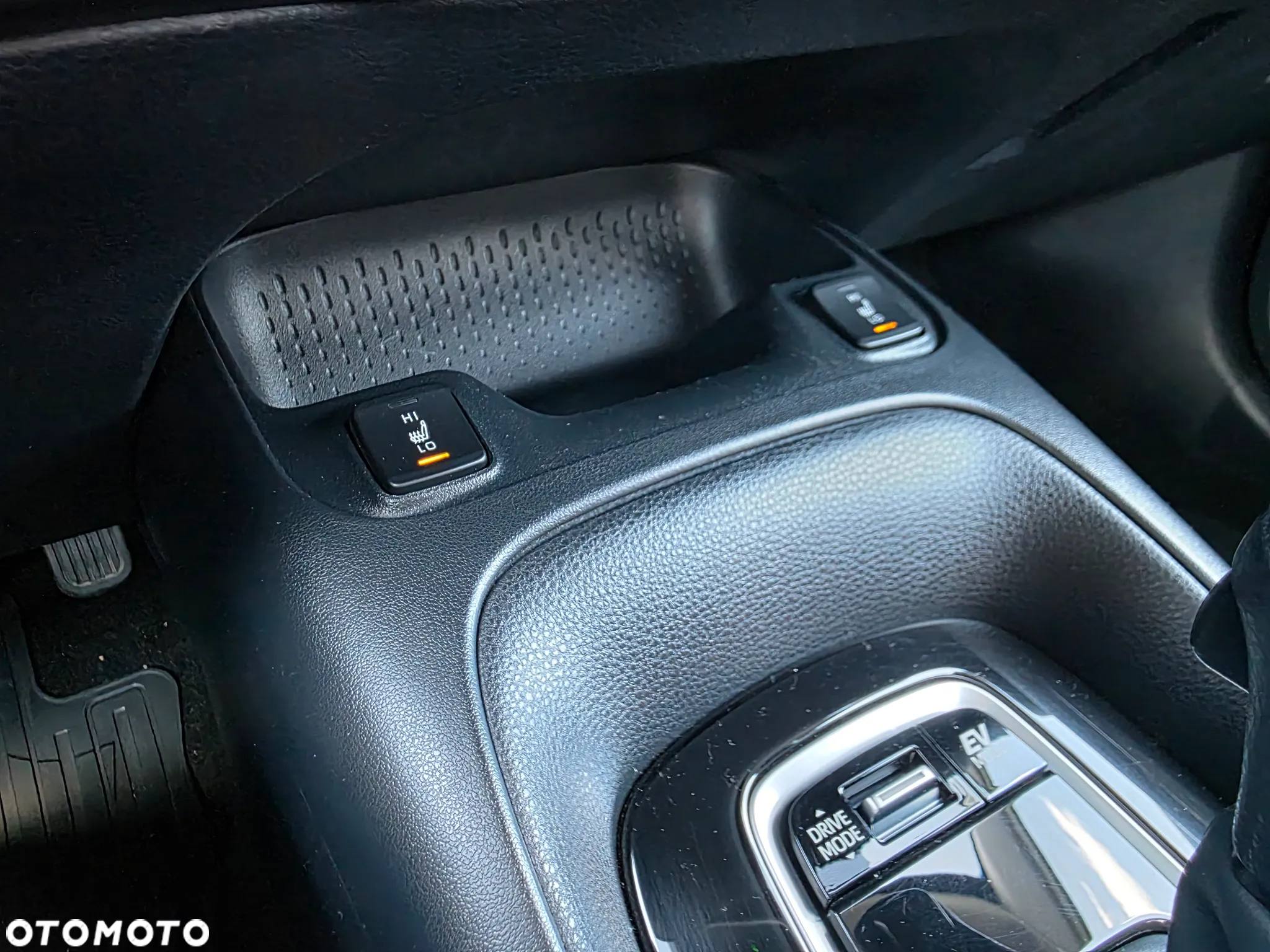 Toyota Corolla - 21