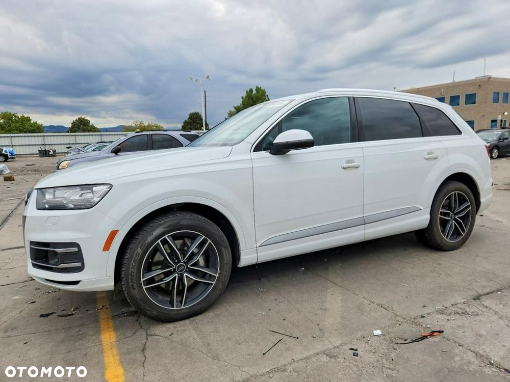 Audi Q7 3.0 TFSI Quattro Tiptronic - 1