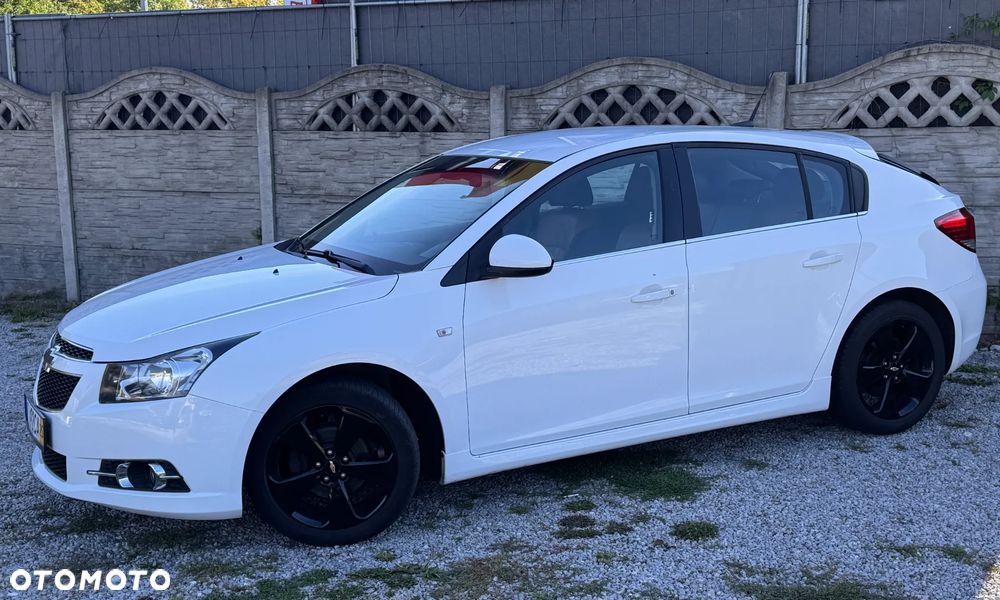 Chevrolet Cruze 1.8 LTZ+ - 6