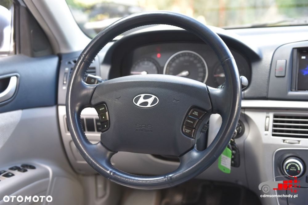 Hyundai Sonata - 20