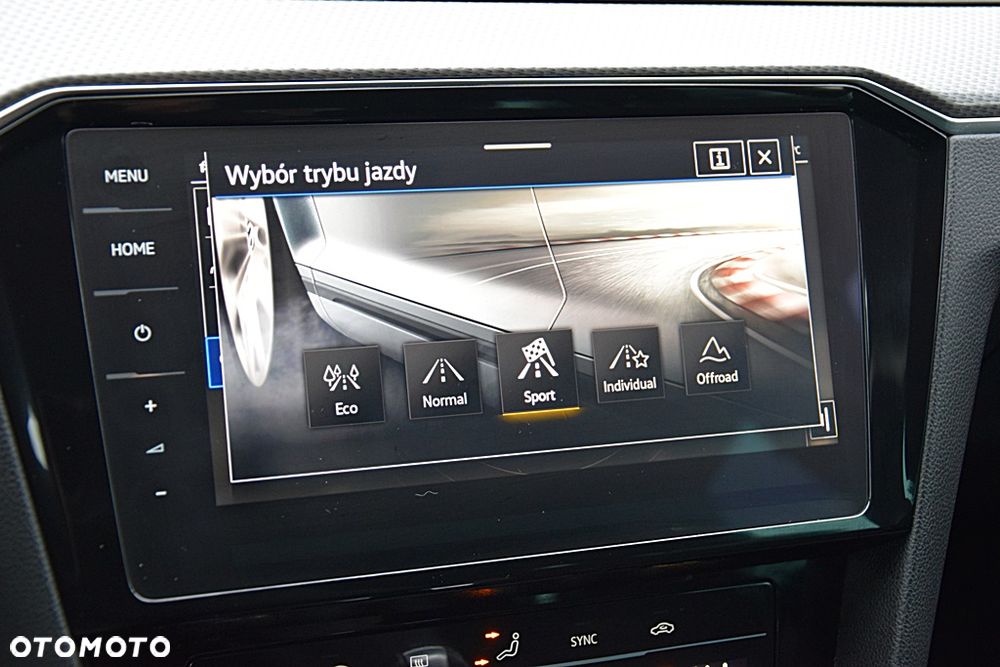 Volkswagen Passat Alltrack 2.0 TDI SCR DSG 4Motion - 19