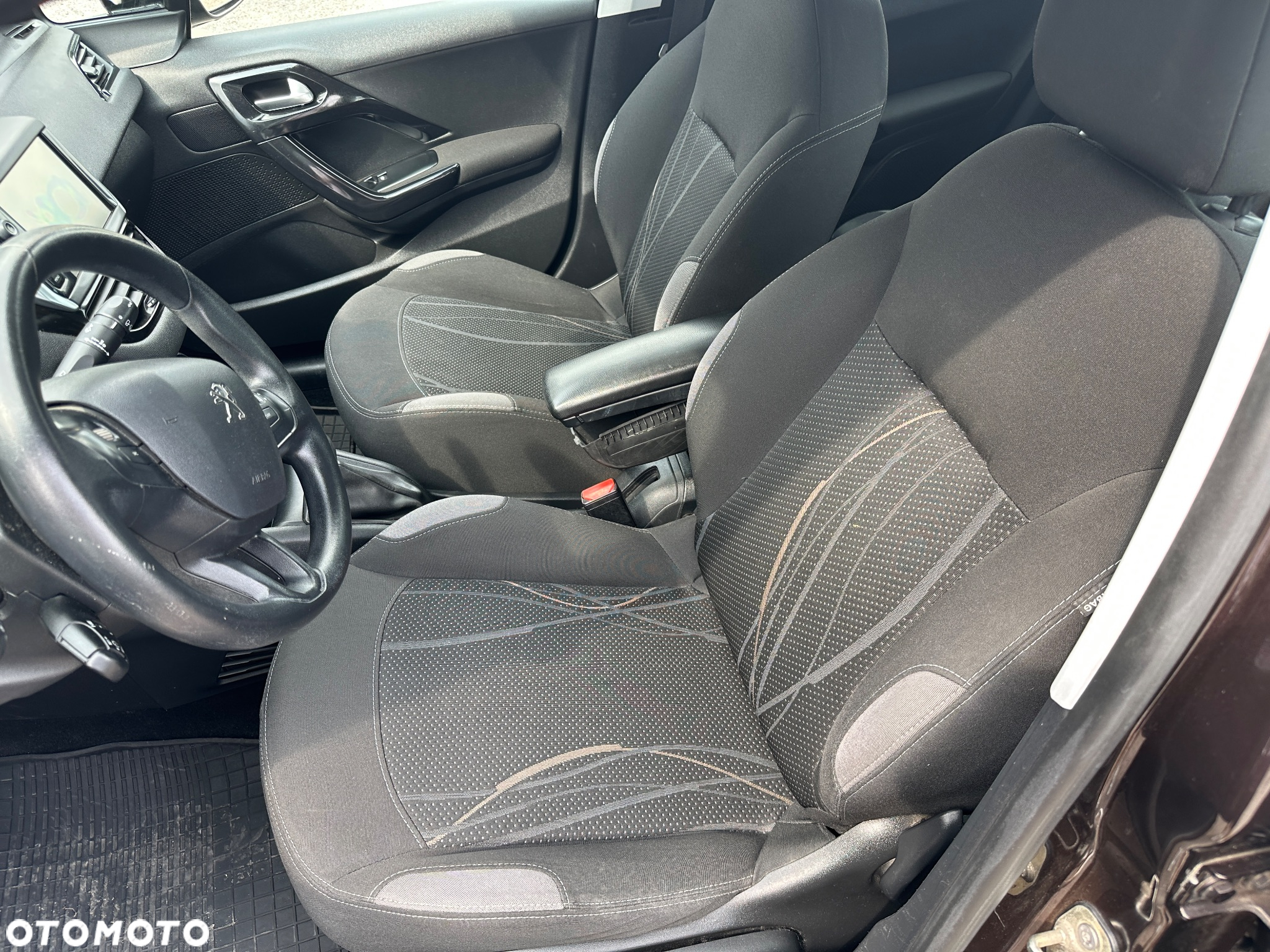 Peugeot 208 82 VTI Allure - 16