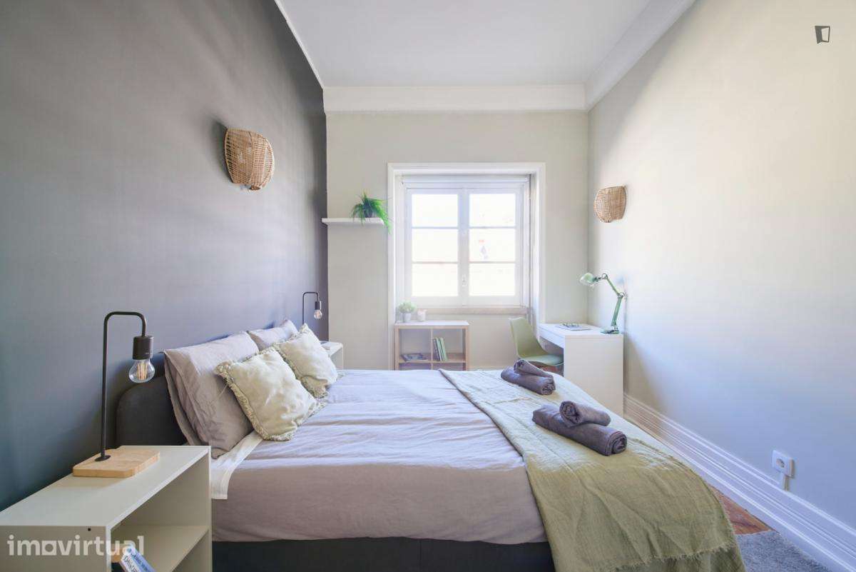 Quarto - localizado em Marquês de Pombal Lisbon - Grande imagem: 3/55