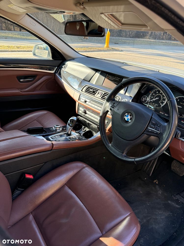 BMW Seria 5 520d Luxury Line - 6